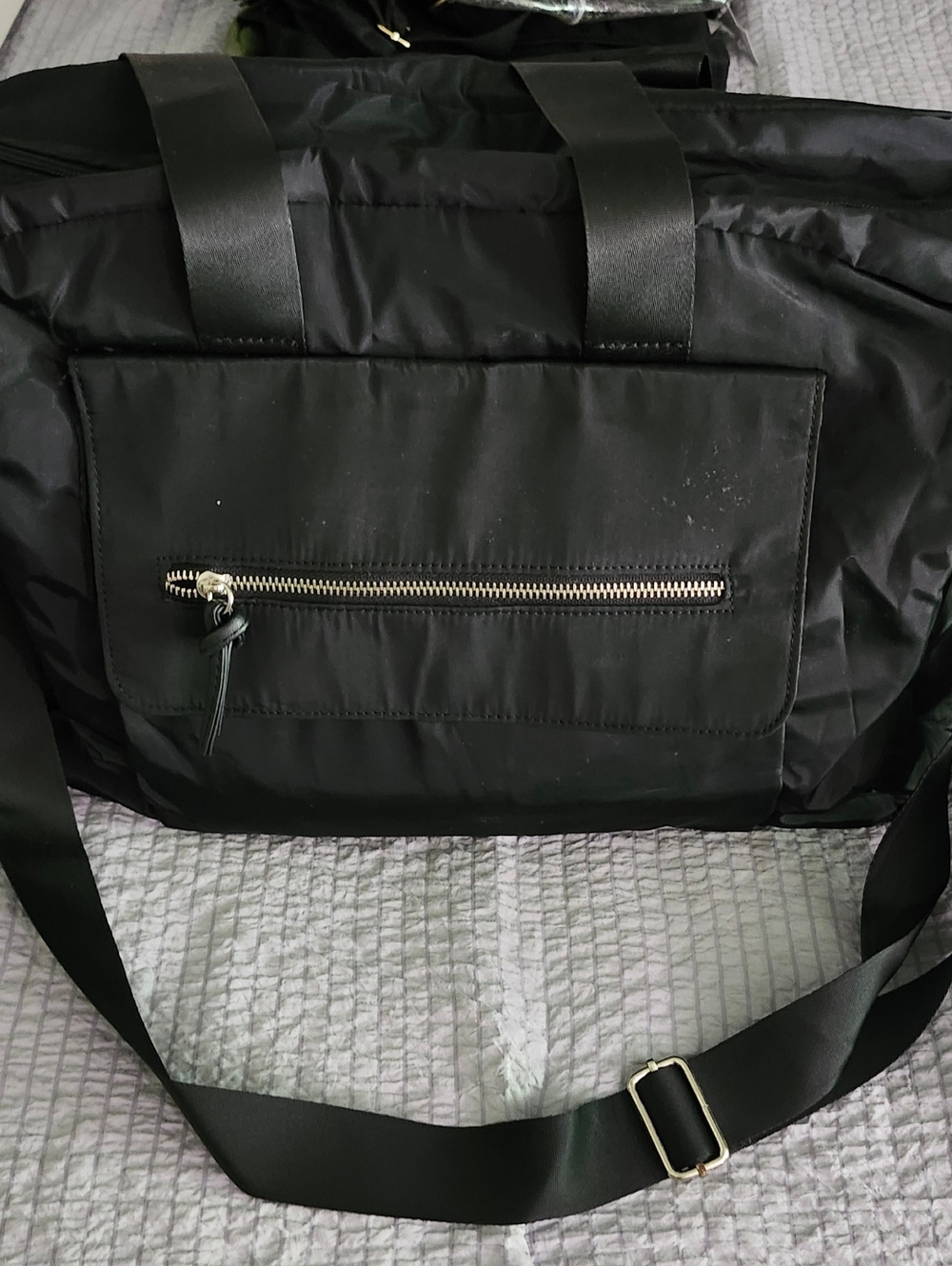 Black Men's Nylon Duffel Bag with Front Zip Pocket